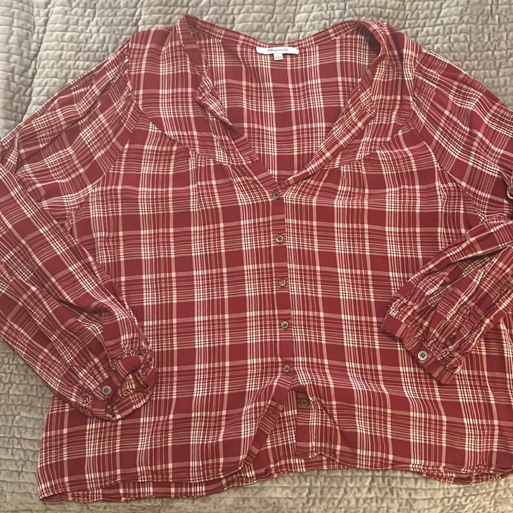 Red, gingham blouse from Madewell!! Size L. Gently used, only worn a few times.